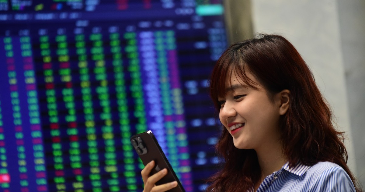 Giao dịch chứng khoán sáng 17/1: “Thép nguội”, thị trường gọi tên cổ chứng khoán 1 giao dich chung khoan sang 17 1 thep nguoi thi truong goi ten co chung khoan 65a866a42106e