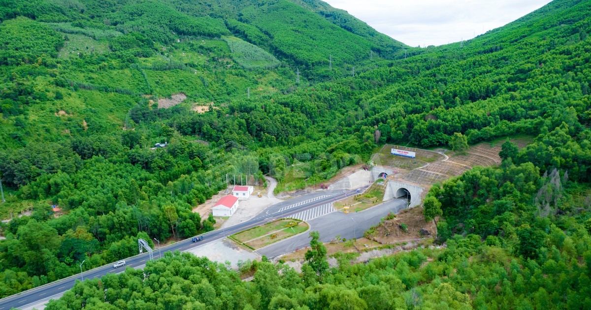 Hạ tầng giao thông Đèo Cả 'ế' hơn 7 triệu cổ phiếu trong đợt phát hành mới 1 ha tang giao thong deo ca e hon 7 trieu co phieu trong dot phat hanh moi 659ca4f4201a9