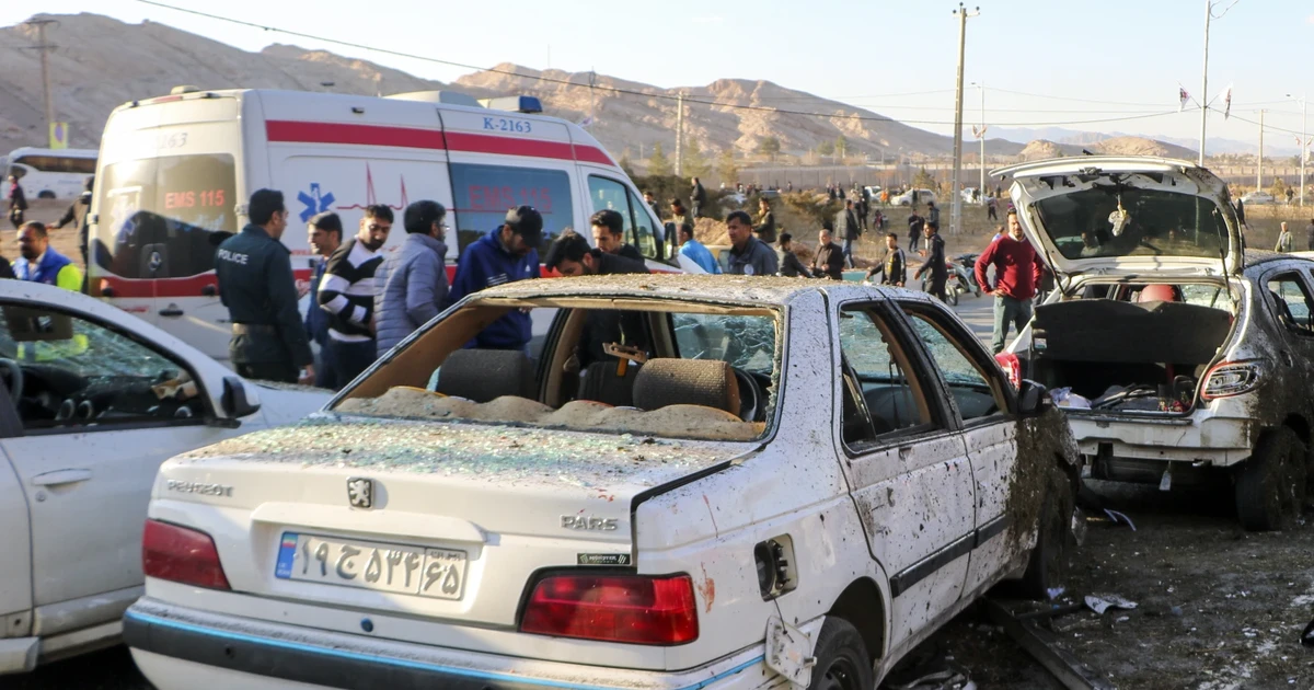 Iran tổ chức quốc tang cho gần 100 người thiệt mạng trong vụ nổ bom 1 iran to chuc quoc tang cho gan 100 nguoi thiet mang trong vu no bom 659617fb4a545