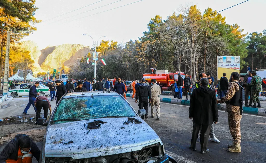 IS nhận trách nhiệm vụ đánh bom kép tại Iran 1 is nhan trach nhiem vu danh bom kep tai iran 6597938d574bf