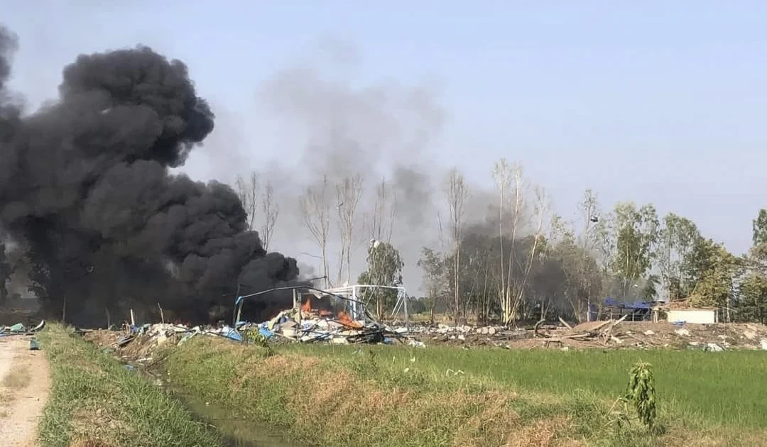 Nổ nhà máy pháo hoa tại Thái Lan khiến hàng chục người chết 1 no nha may phao hoa tai thai lan khien hang chuc nguoi chet 65a8b75fb5a62