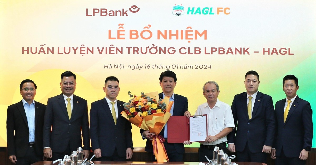 Ông Vũ Tiến Thành trở thành tân HLV trưởng CLB Bóng đá LPBank Hoàng Anh Gia Lai 1 ong vu tien thanh tro thanh tan hlv truong clb bong da lpbank hoang anh gia lai 65a68833d7ff2