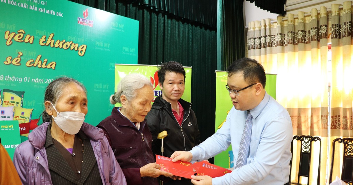 PVFCCo lan toả 'Xuân yêu thương - Tết sẻ chia' trên khắp cả nước 4 pvfcco lan toa xuan yeu thuong tet se chia tren khap ca nuoc 65a90efbe0fd1