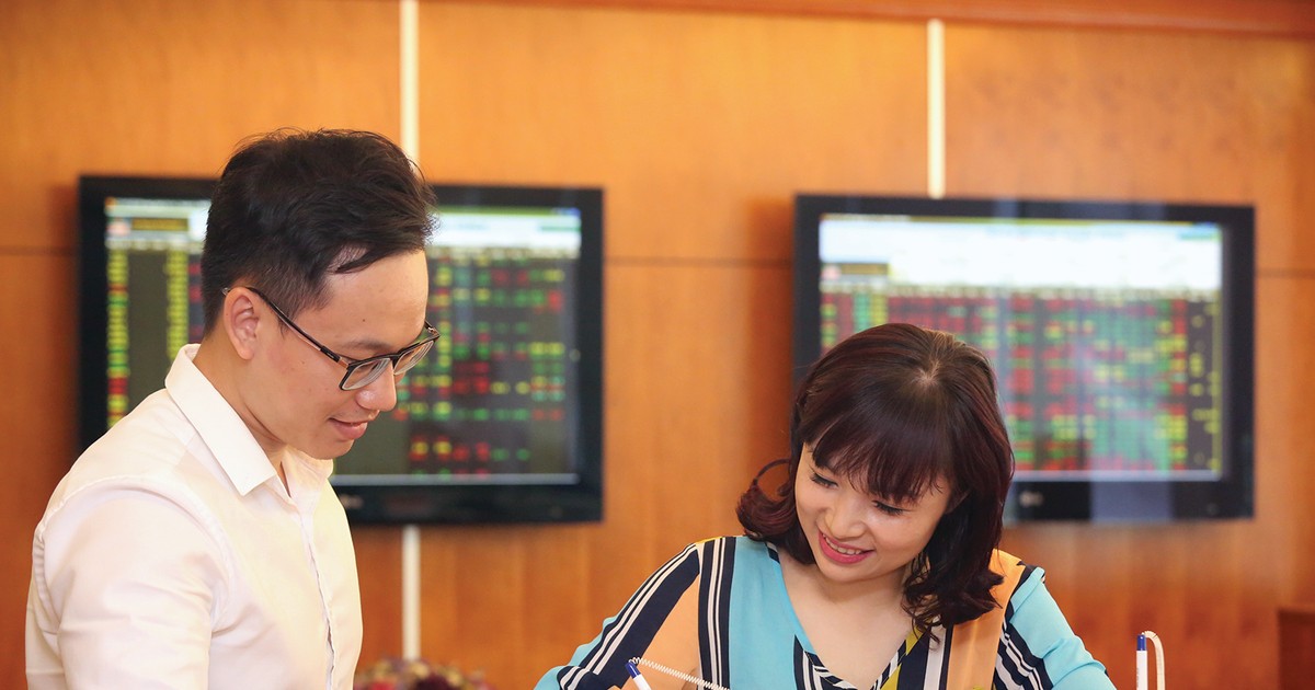 Tìm cơ hội ở nhóm chứng khoán 1 tim co hoi o nhom chung khoan 65a51affddc3e