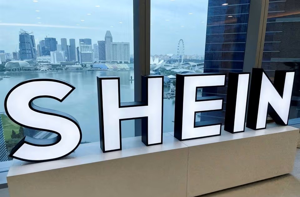 Uniqlo khởi kiện Shein vì sao chép mẫu túi của mình 1 uniqlo khoi kien shein vi sao chep mau tui cua minh 65a67d765b4b5