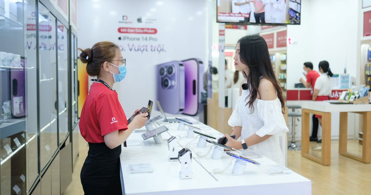 Hết thời điện thoại 'đẻ trứng vàng', doanh nghiệp bán lẻ tìm động lực mới 1 het thoi dien thoai de trung vang doanh nghiep ban le tim dong luc moi 65d2c068d569d