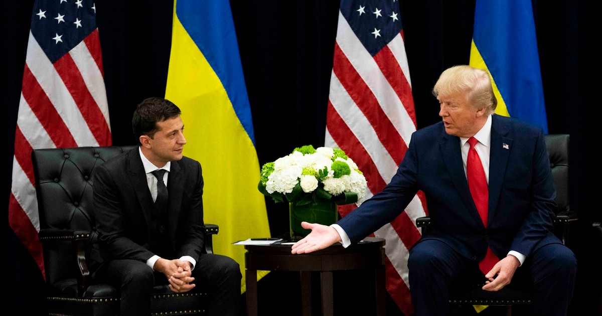 Tổng thống Zelensky tiếp tục mời ông Trump thăm tiền tuyến 1 tong thong zelensky tiep tuc moi ong trump tham tien tuyen 65d8654f973b0