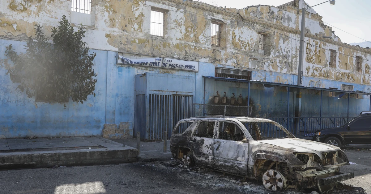 Bạo lực bùng nổ đặt Haiti vào tình trạng khẩn cấp 1 bao luc bung no dat haiti vao tinh trang khan cap 65e6ad7f8daa4