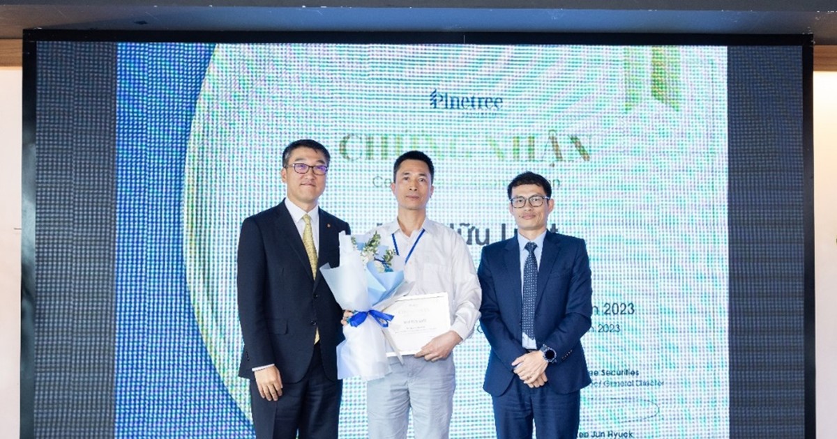 Chỉ với 1 cổ phiếu duy nhất, nhà đầu tư ẵm giải 500 triệu đồng tại Chứng trường Bạc tỷ 1 chi voi 1 co phieu duy nhat nha dau tu am giai 500 trieu dong tai chung truong bac ty 65f191de8910b