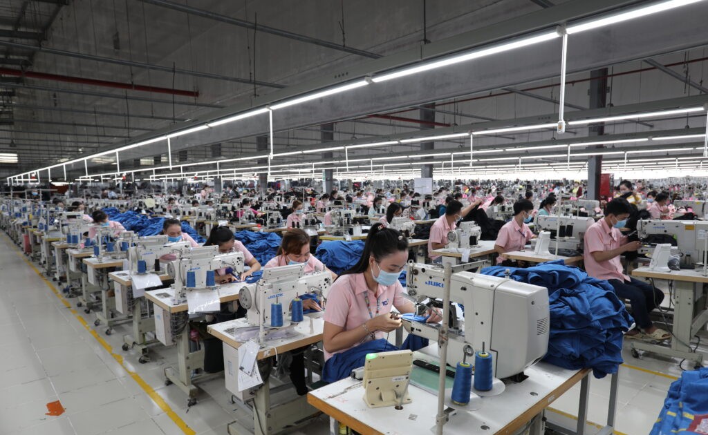 Dệt may TCM lấy lại đà tăng trưởng, nhận 85% đơn hàng quý 2/2024 2 det may tcm lay lai da tang truong nhan 85 don hang quy 2 2024 65fc0154311f1