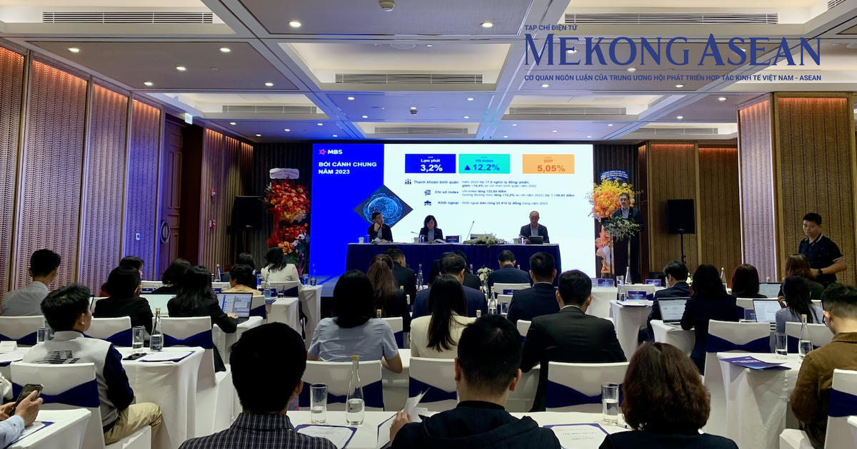 ĐHĐCĐ MBS: Chia cổ tức tiền mặt 12%, phát hành thêm 138 triệu cổ phiếu 1 dhdcd mbs chia co tuc tien mat 12 phat hanh them 138 trieu co phieu 6604d9687bb4c