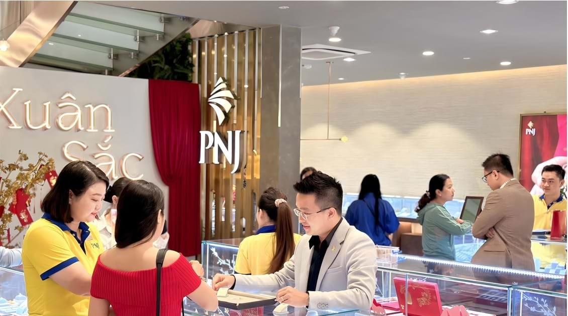 Đón vía Thần Tài, PNJ lãi kỷ lục 305 tỷ đồng trong tháng 2 1 don via than tai pnj lai ky luc 305 ty dong trong thang 2 65fbbb055da14