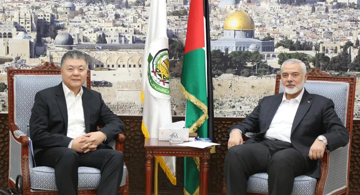 nha ngoai giao trung quoc gap mat thu linh hamas tai qatar 65f97746458b1