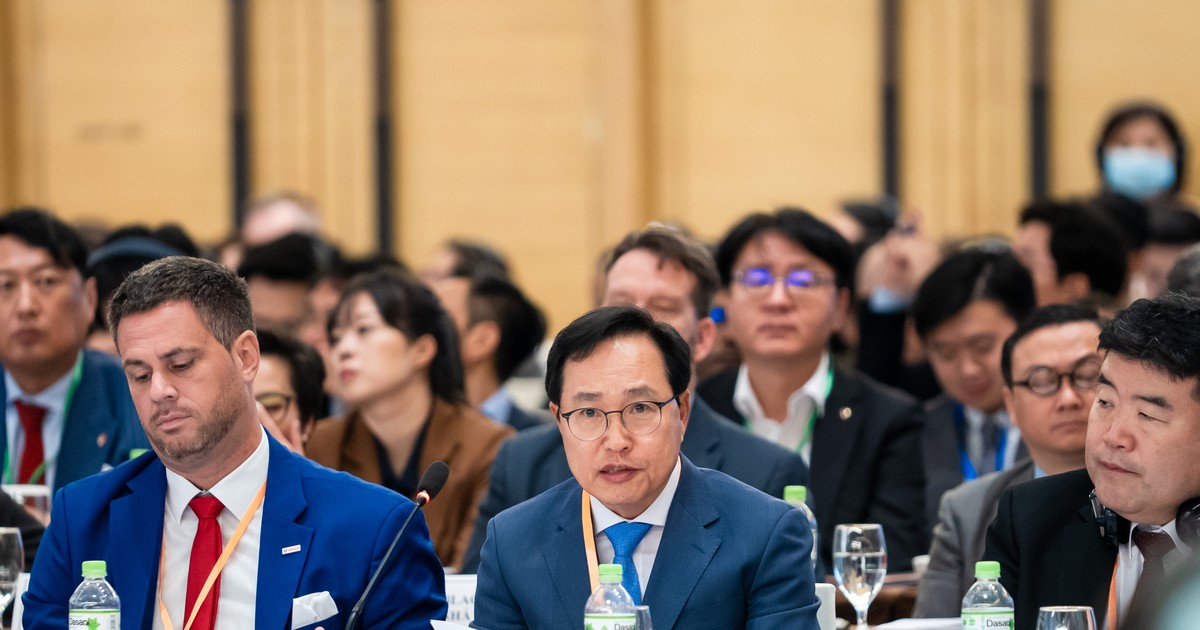 Rót hơn 22 tỷ USD sau 17 năm, Samsung kiến nghị gì tại VBF 2024? 2 rot hon 22 ty usd sau 17 nam samsung kien nghi gi tai vbf 2024 65f92629781ea