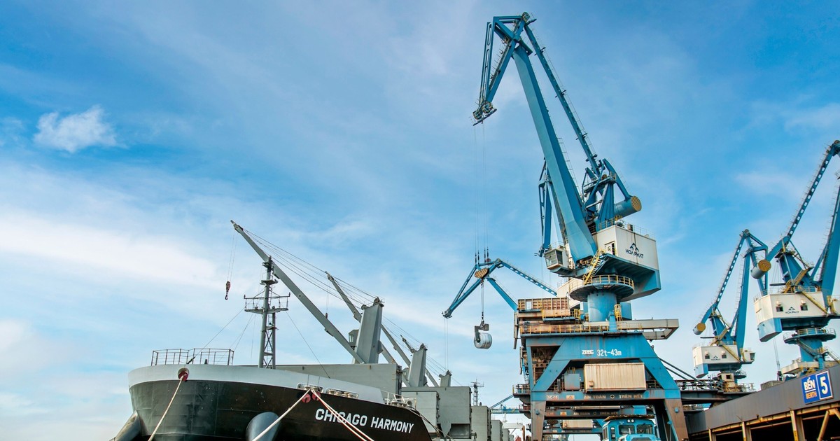 Sản lượng tiêu thụ thép của Hòa Phát sụt giảm 1 san luong tieu thu thep cua hoa phat sut giam 65e810ce2b760