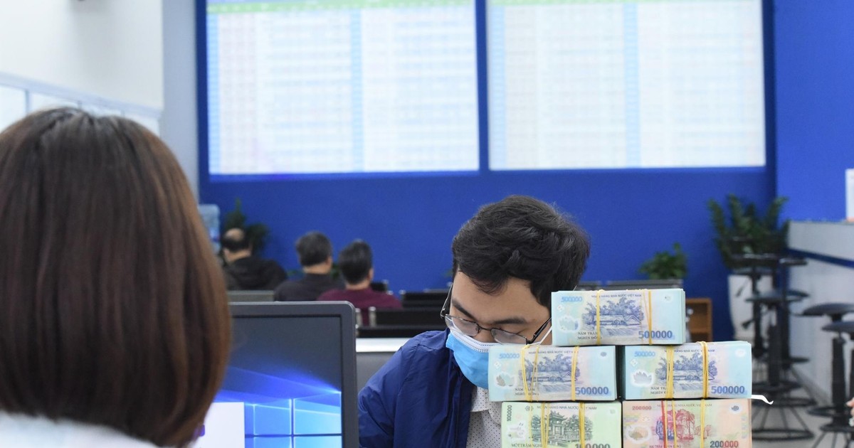 Thị trường chứng khoán dưới áp lực hút tiền về của Ngân hàng Nhà nước 3 thi truong chung khoan duoi ap luc hut tien ve cua ngan hang nha nuoc 65f0e955dec34