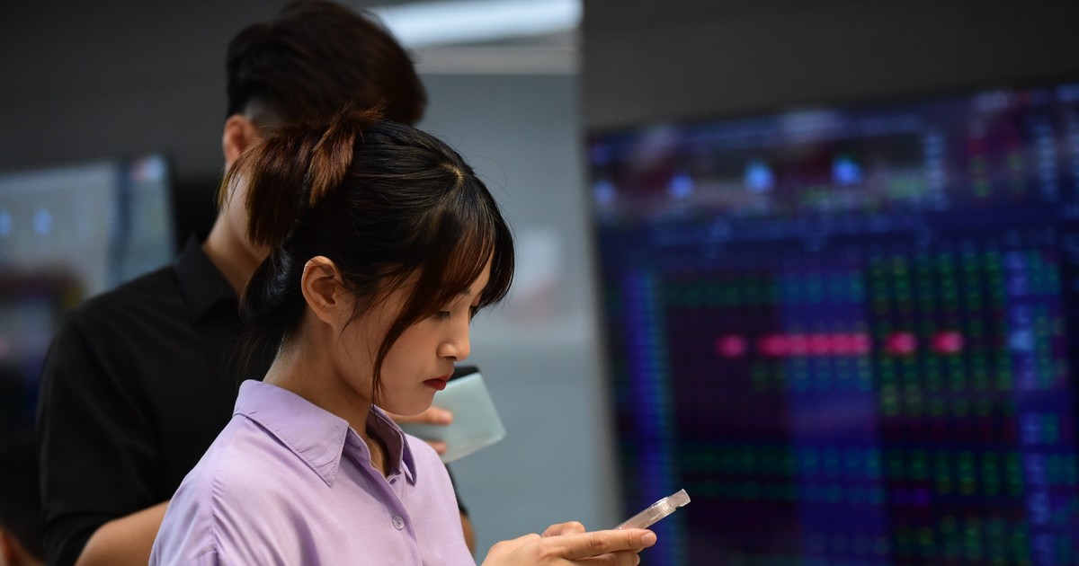 Thị trường gặp khó, một mã VN30 vẫn tăng mạnh vượt đỉnh 2 năm 1 thi truong gap kho mot ma vn30 van tang manh vuot dinh 2 nam 65f4f9c07cb9c