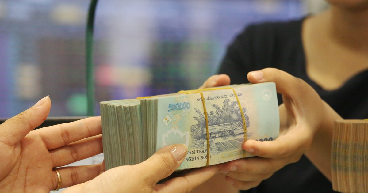 Dòng tiền cá nhân “cân” thị trường 1 dong tien ca nhan can thi truong 661481cd78416