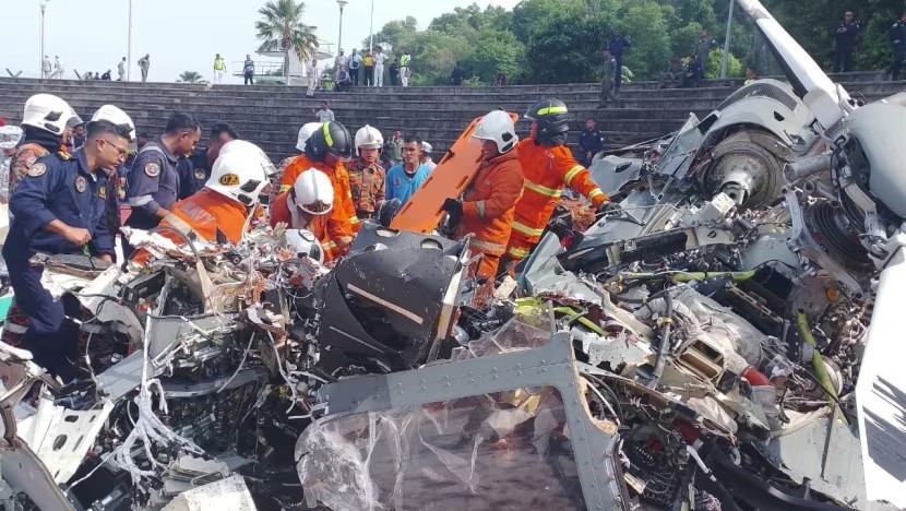 hai truc thang quan su malaysia va cham khien 10 nguoi chet 66292c42db8b0