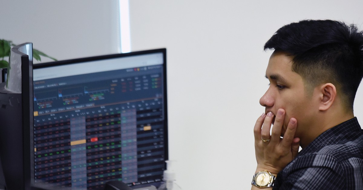 Ngành chứng khoán, định giá không còn rẻ 2 nganh chung khoan dinh gia khong con re 661892493062a