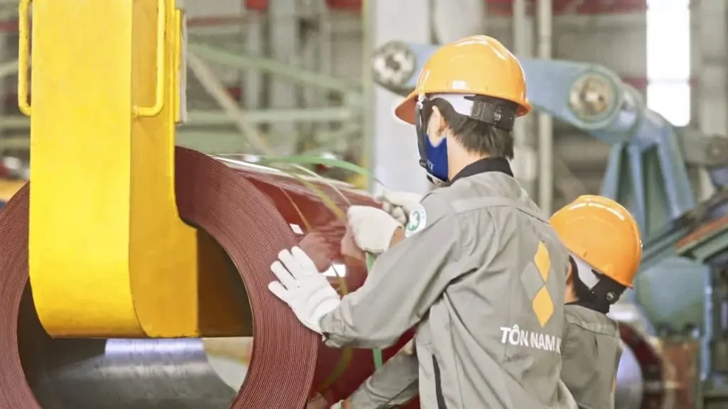 Thép Nam Kim muốn chào bán gần 132 triệu cổ phiếu giá thấp hơn một nửa trên sàn 1 thep nam kim muon chao ban gan 132 trieu co phieu gia thap hon mot nua tren san 66120874f1bf2