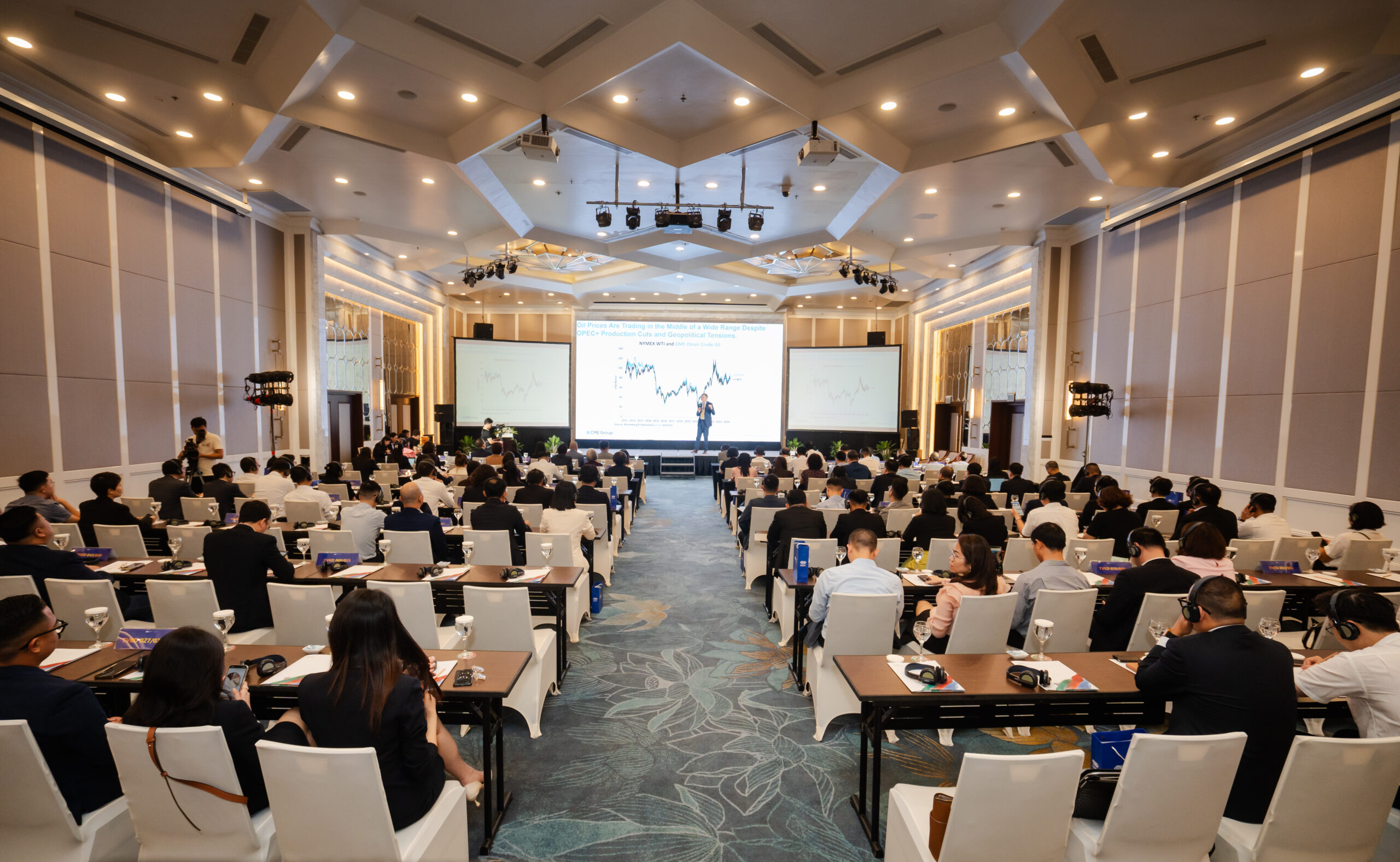 anh 1 quang canh hoi thao scaled